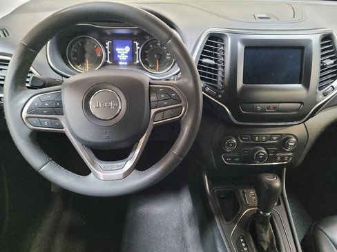 Used 2020 Jeep Cherokee Latitude Plus FWD image 22