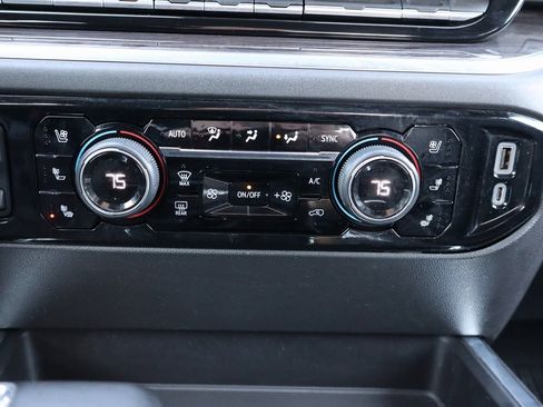 Used 2022 Chevrolet Silverado 1500 LTZ image 11