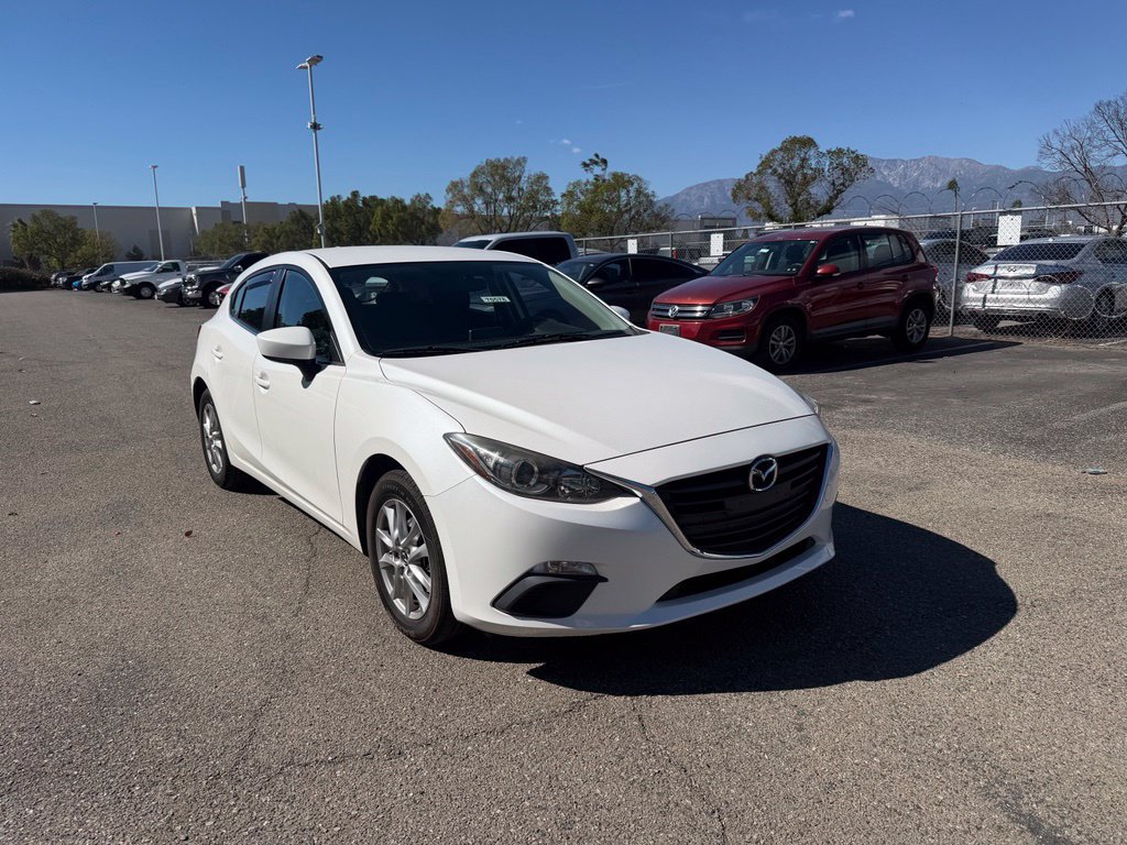 Used 2014 MAZDA MAZDA3 i Touring w/ Technology Package FWD image 2