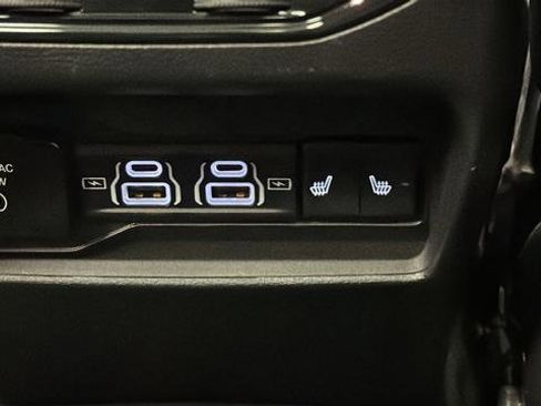 Used 2022 Jeep Grand Cherokee Limited AWD/4WD image 10