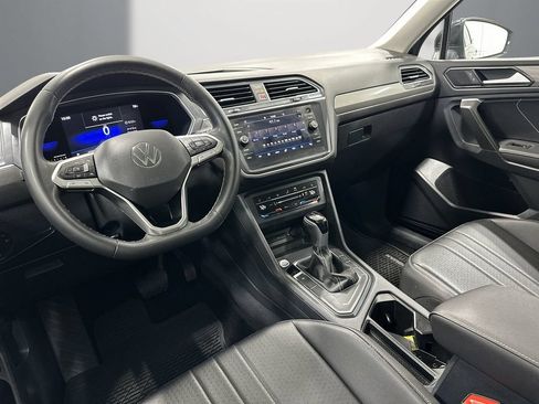 Used 2022 Volkswagen Tiguan SE FWD image 13