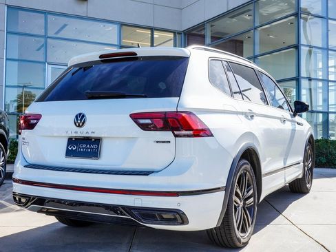 Used 2022 Volkswagen Tiguan SE R-Line image 9