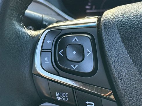 Used 2016 Toyota Avalon XLE Premium image 28