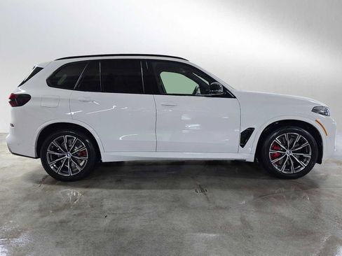 New 2026 BMW X5 M60i image 2