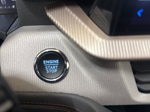 New 2026 Ford Explorer Active w/ Active Comfort Package image 32