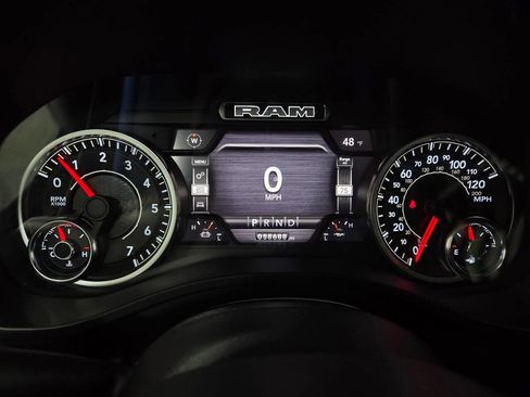 Used 2022 RAM 1500 Laramie AWD/4WD image 12