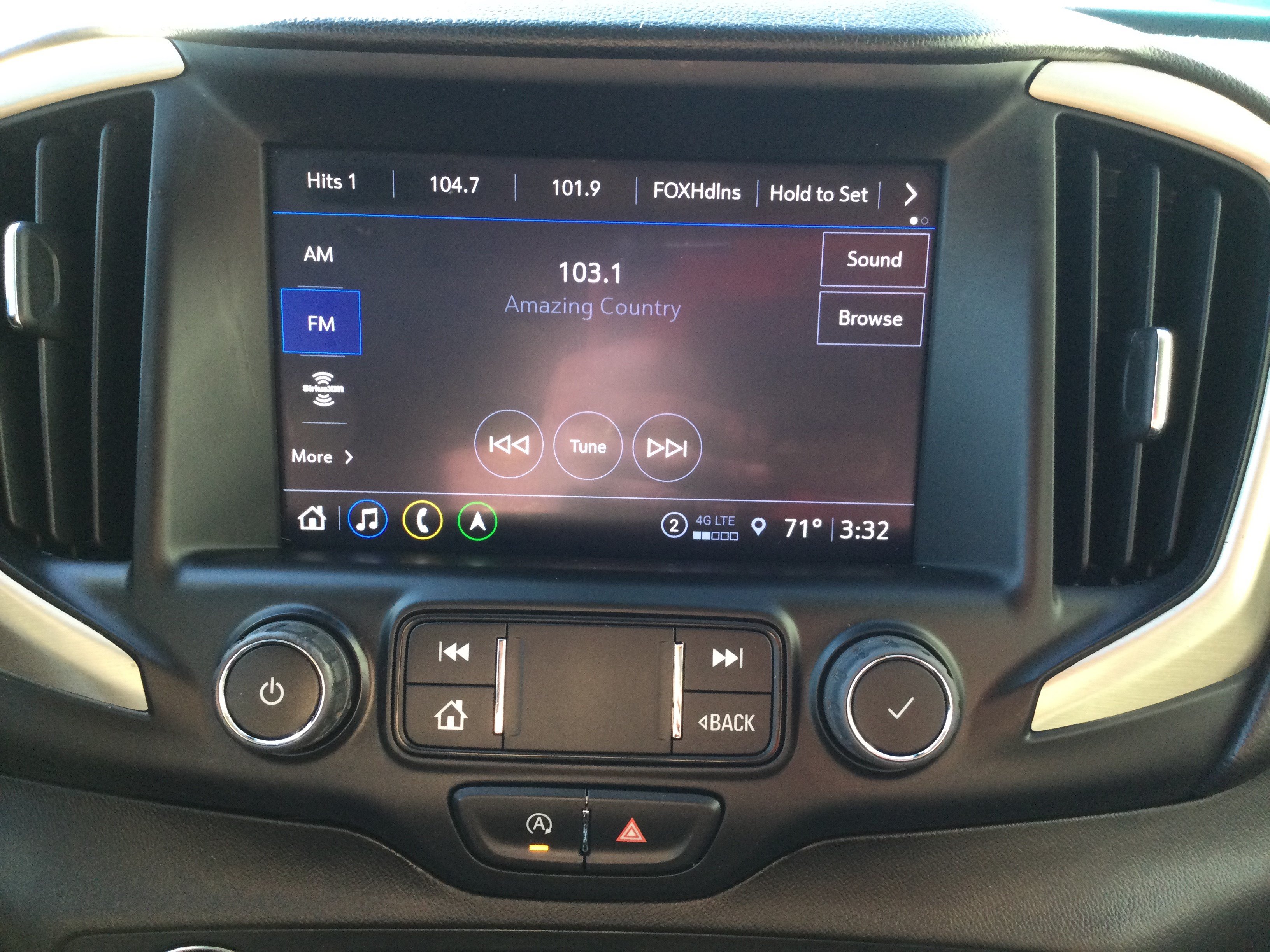Used 2024 GMC Terrain Denali w/ Denali Premium Package AWD/4WD image 18
