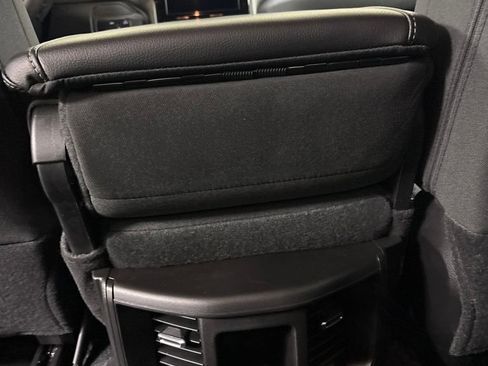 New 2026 RAM 2500 Big Horn AWD/4WD image 21
