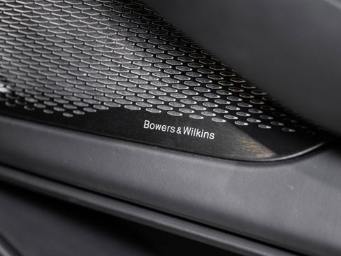 Used 2025 Aston Martin DBX 707 image 45