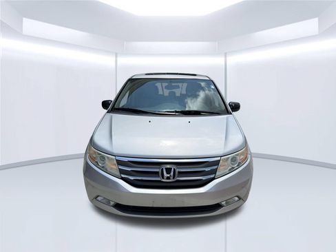Used 2013 Honda Odyssey Touring image 2