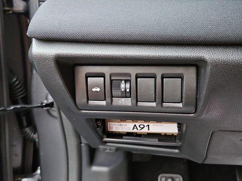 Used 2022 Subaru Legacy Premium AWD/4WD image 24