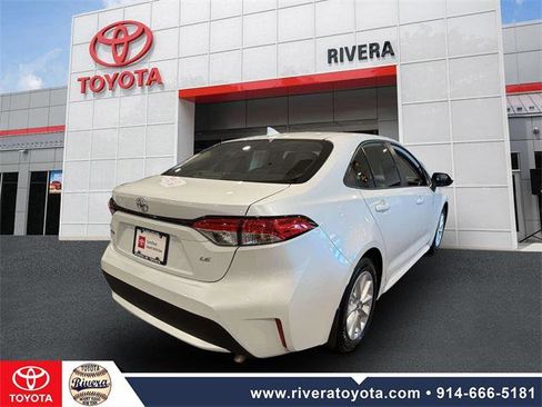 Certified 2022 Toyota Corolla LE image 6