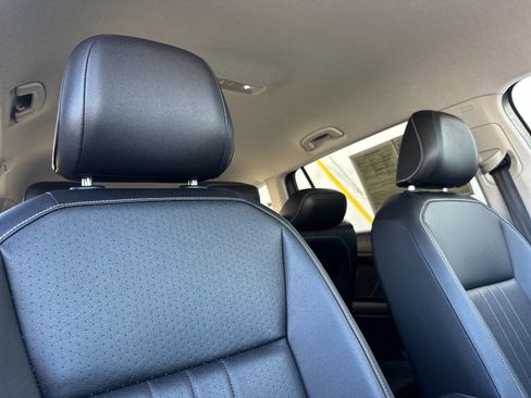 Used 2023 Volkswagen Tiguan SE image 20