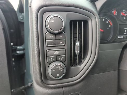 New 2026 Chevrolet Silverado 1500 Custom Trail Boss w/ LPO, Dark Essentials Package image 17