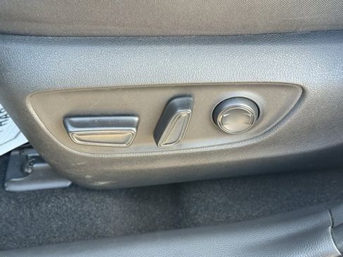 Used 2024 Toyota RAV4 XLE w/ Convenience Package image 11