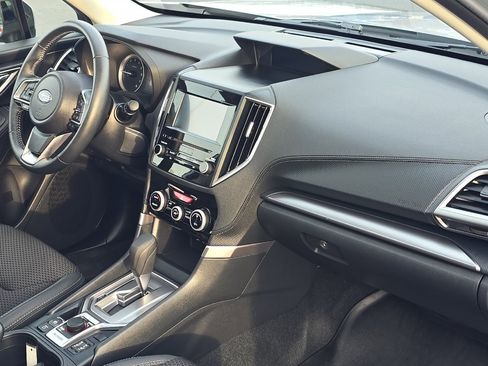 Used 2022 Subaru Forester Premium image 15