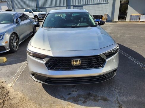 Used 2024 Honda Accord Sport image 4