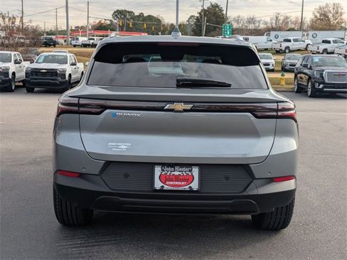 New 2026 Chevrolet Equinox EV LT image 4
