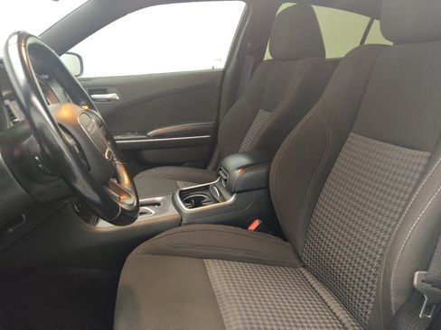 Used 2023 Dodge Charger SXT RWD image 17