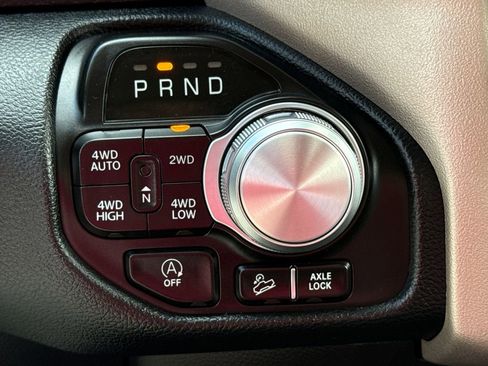 Used 2022 RAM 1500 Laramie AWD/4WD image 27