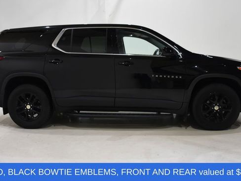 Used 2020 Chevrolet Traverse LS image 3