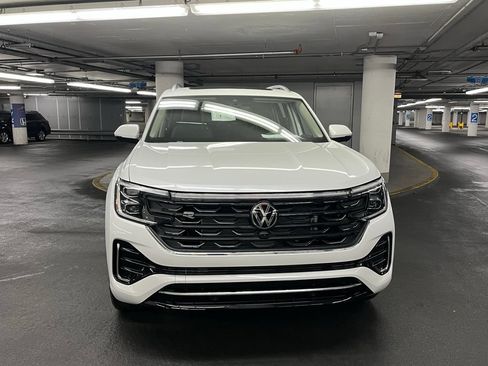 New 2026 Volkswagen Atlas SEL Premium R-Line AWD/4WD image 34