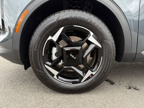 New 2026 Kia Sportage EX image 11