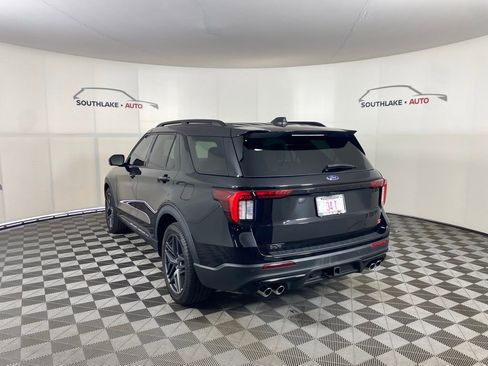 Used 2025 Ford Explorer ST image 6