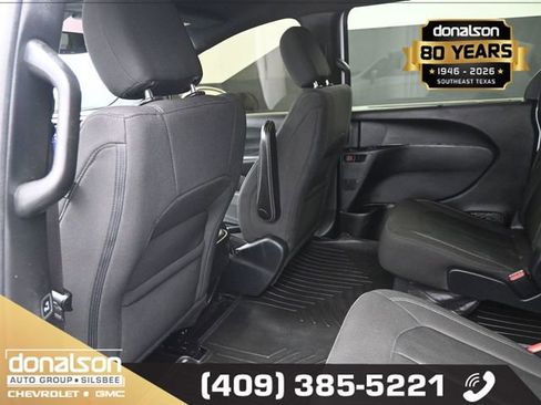 Used 2019 Chrysler Pacifica Touring Plus w/ S Appearance Package image 11