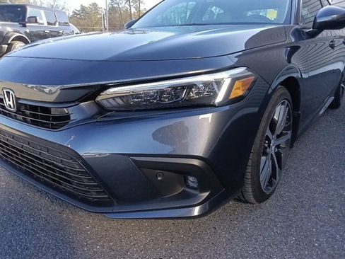 Used 2024 Honda Civic Touring image 9