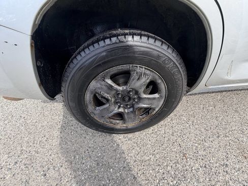 Used 2007 Toyota RAV4 Base 4dr SUV 4WD I4 image 30