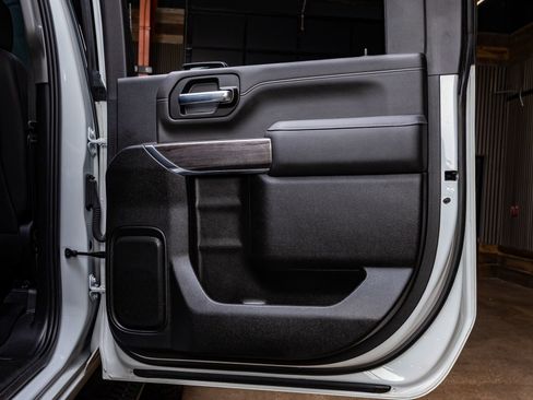 Used 2022 Chevrolet Silverado 2500 LTZ w/ LTZ Plus Package image 37