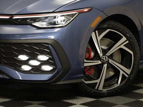 New 2026 Volkswagen GTI SE FWD image 4