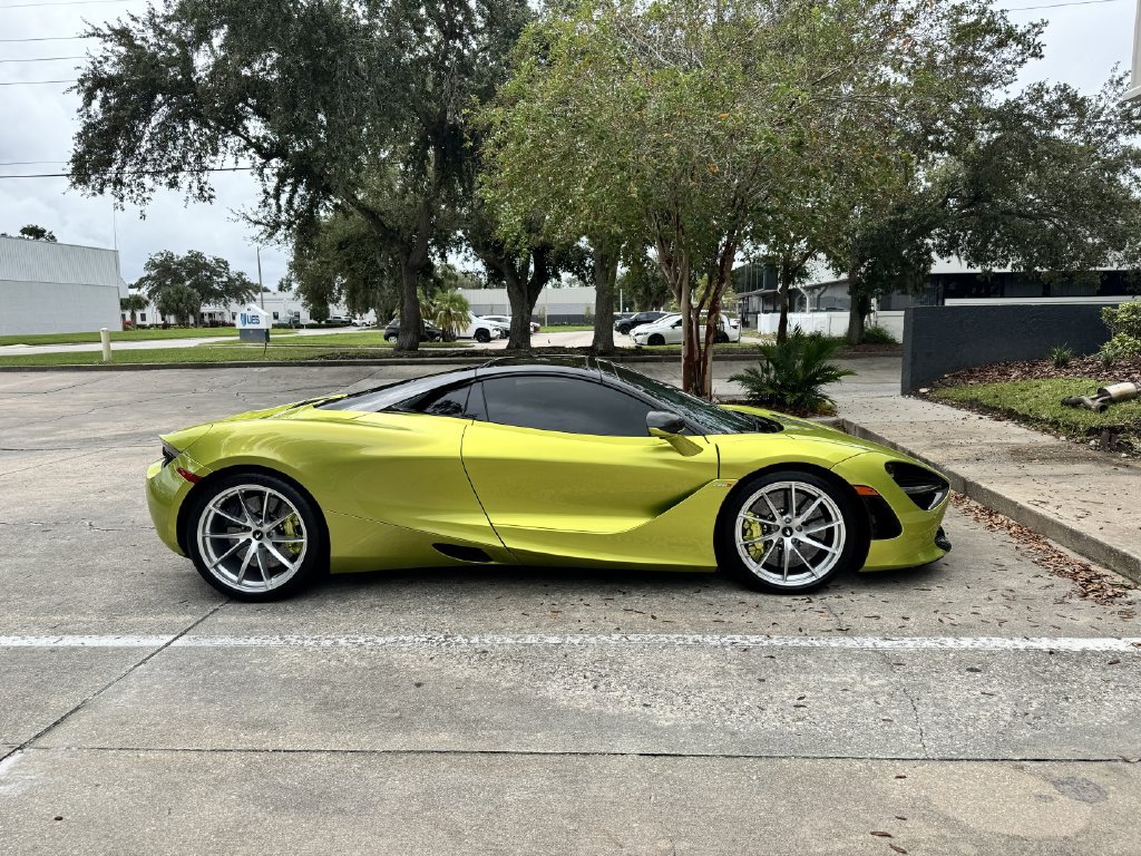 Used 2022 McLaren 720S Performance RWD image 1