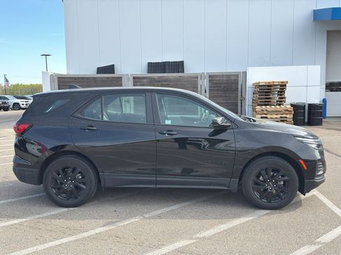 Used 2023 Chevrolet Equinox LS w/ Midnight Edition FWD image 7