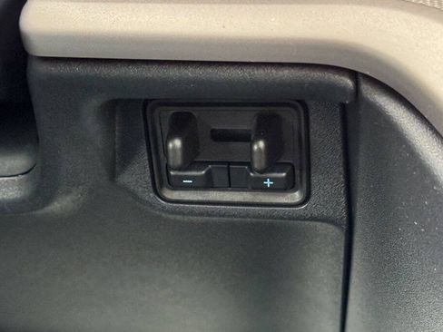 Used 2025 Ford Expedition Max Active AWD/4WD image 36