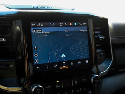 Used 2022 RAM 3500 Laramie image 21