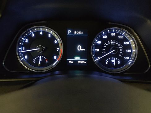 Used 2023 Hyundai Sonata SEL w/ Preferred Accessory Package FWD image 23
