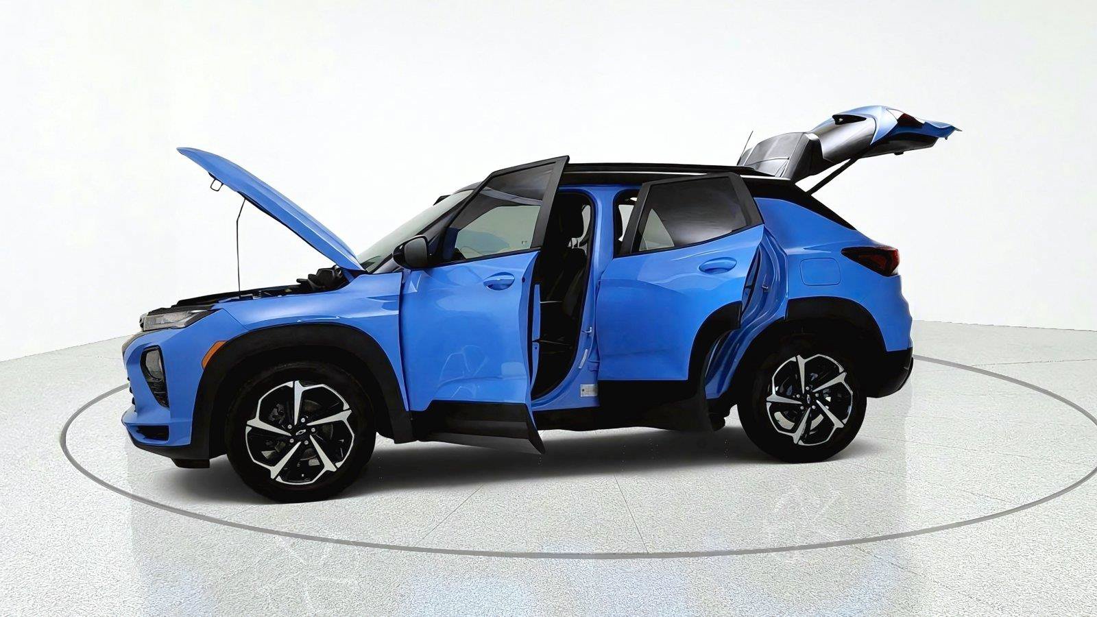 Used 2023 Chevrolet TrailBlazer RS w/ Sun and Liftgate Package FWD image 34