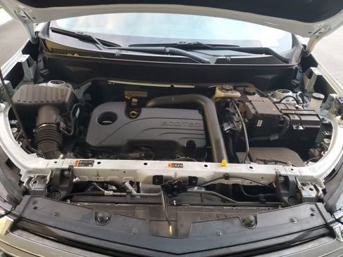 Used 2023 Chevrolet Equinox LT w/ LPO, Floor Liner Package image 10