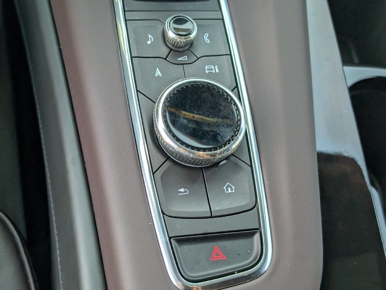 Used 2023 Cadillac Escalade Sport Platinum w/ LPO, Floor Liner Package AWD/4WD image 18
