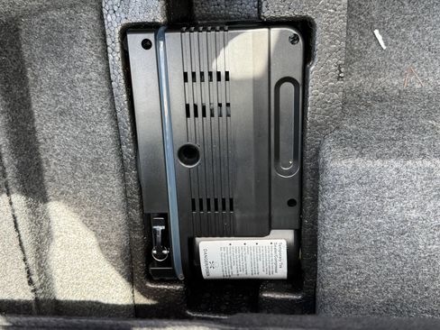 Used 2012 Fisker Karma EcoSport image 22