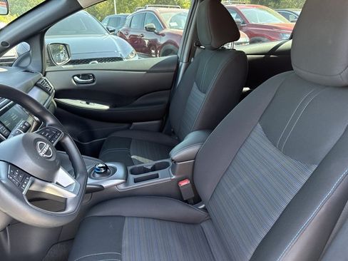 Certified 2025 Nissan Leaf S FWD image 5