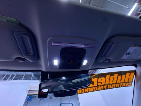 Used 2025 Toyota Camry XLE image 29