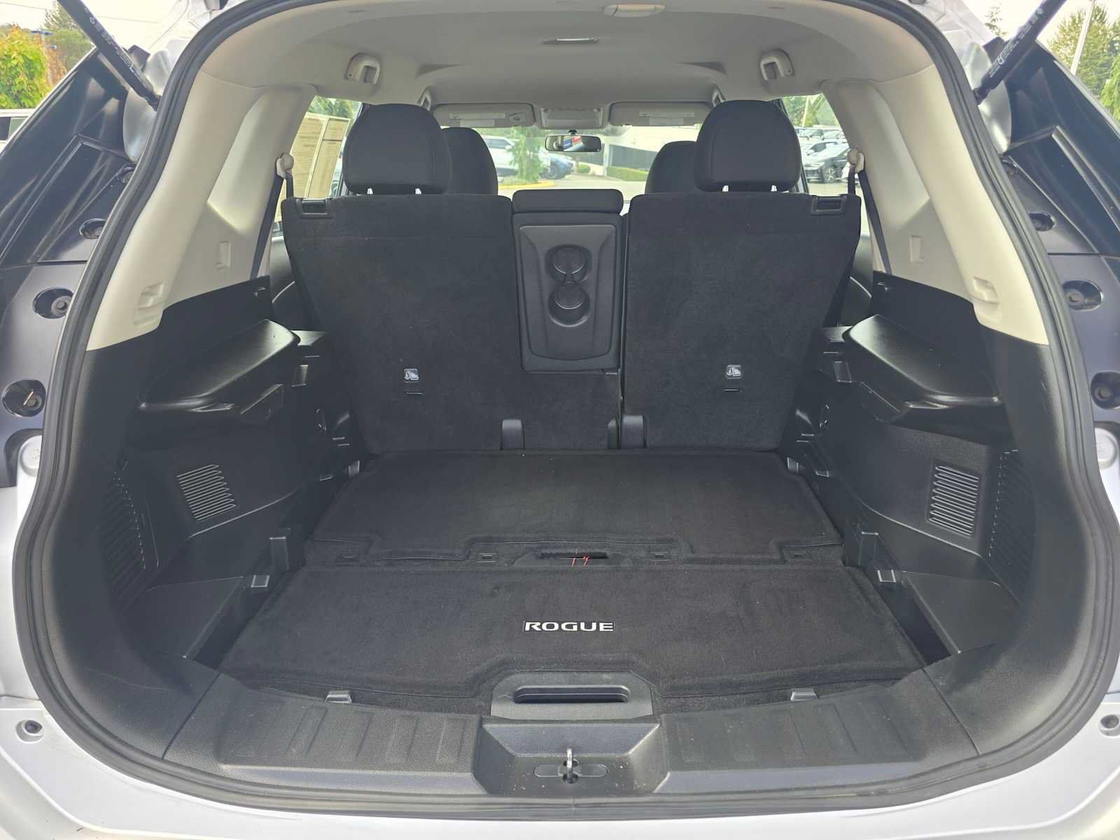 Used 2018 Nissan Rogue S AWD/4WD image 14