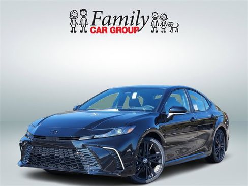 New 2026 Toyota Camry SE Nightshade image 1