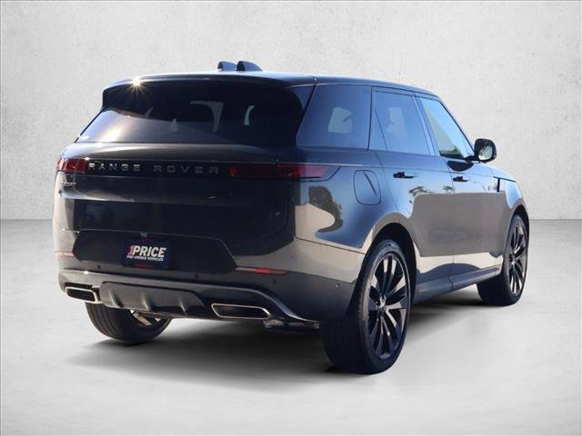 Used 2025 Land Rover Range Rover Sport SE AWD/4WD image 9