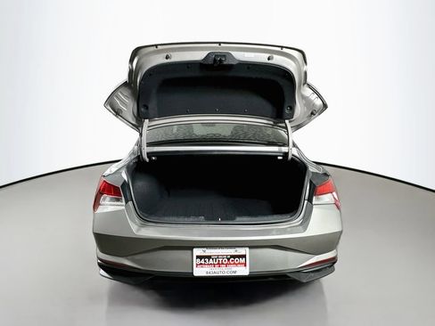 Used 2023 Hyundai Elantra SEL FWD image 34