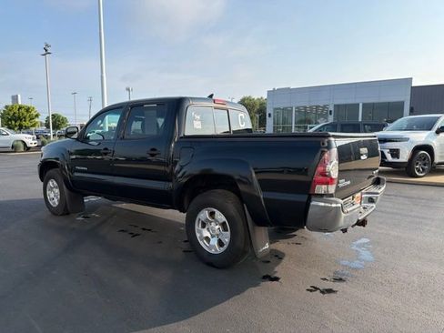 Used 2014 Toyota Tacoma 4x4 Double Cab w/ SR5 Package image 5