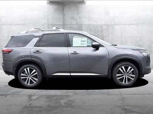 New 2025 Nissan Pathfinder Platinum w/ Cargo Package image 5